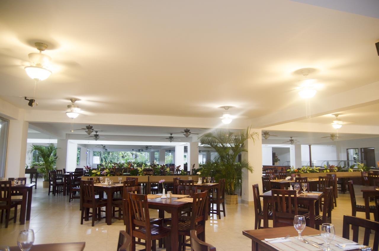 Hotel Arenas En Punta Leona Las Agujas Екстериор снимка