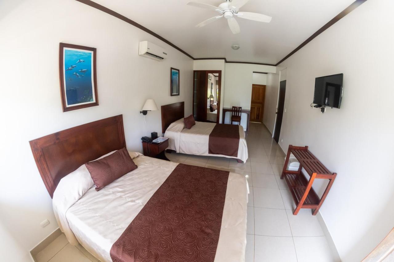 Hotel Arenas En Punta Leona Las Agujas Екстериор снимка