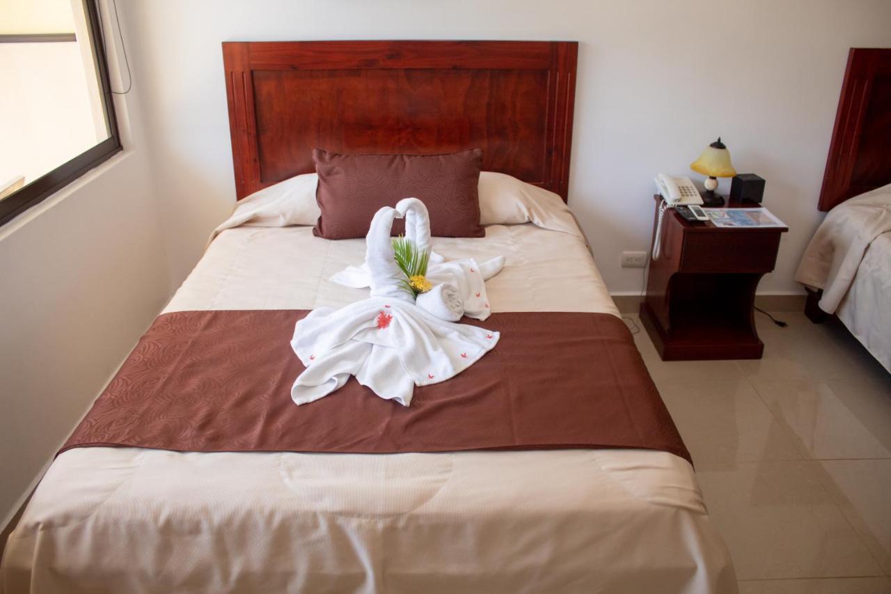 Hotel Arenas En Punta Leona Las Agujas Екстериор снимка